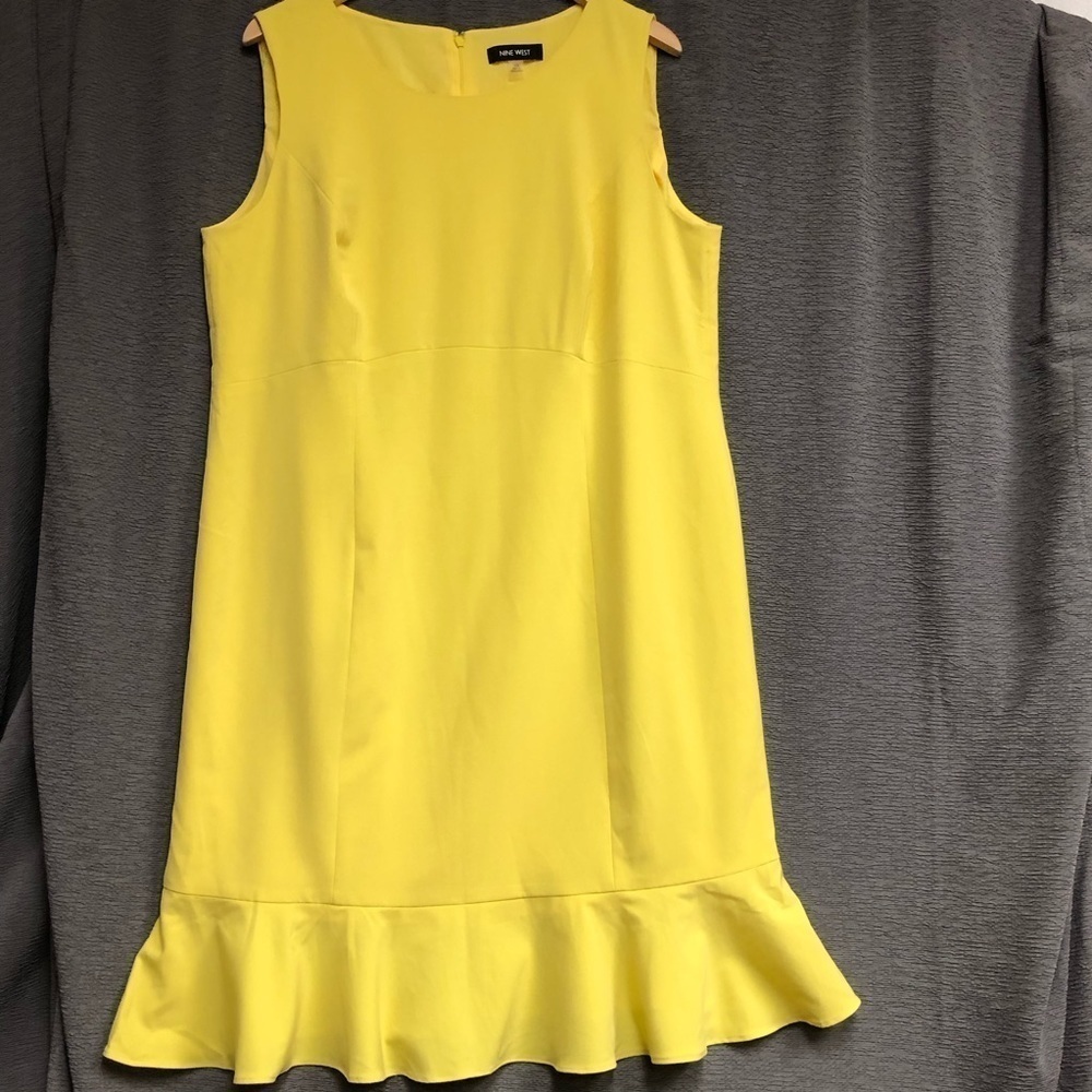 NWOT Nine West Daffodil Yellow Tulip Peplum Dress